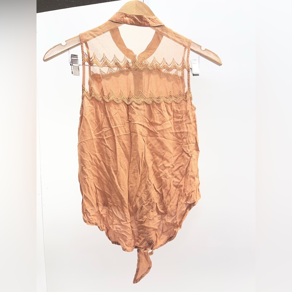 mine Rust Orange Sleeveless Tie-Front Blouse - Picture 2 of 4